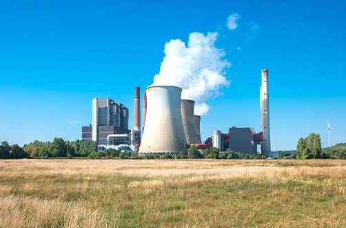 电厂、炼油厂和石油化工厂的冷却循环水的过滤处理及深度处理；<br />
可直接分离各种乳化油，包括含有某些表面活性剂的化学乳化油。