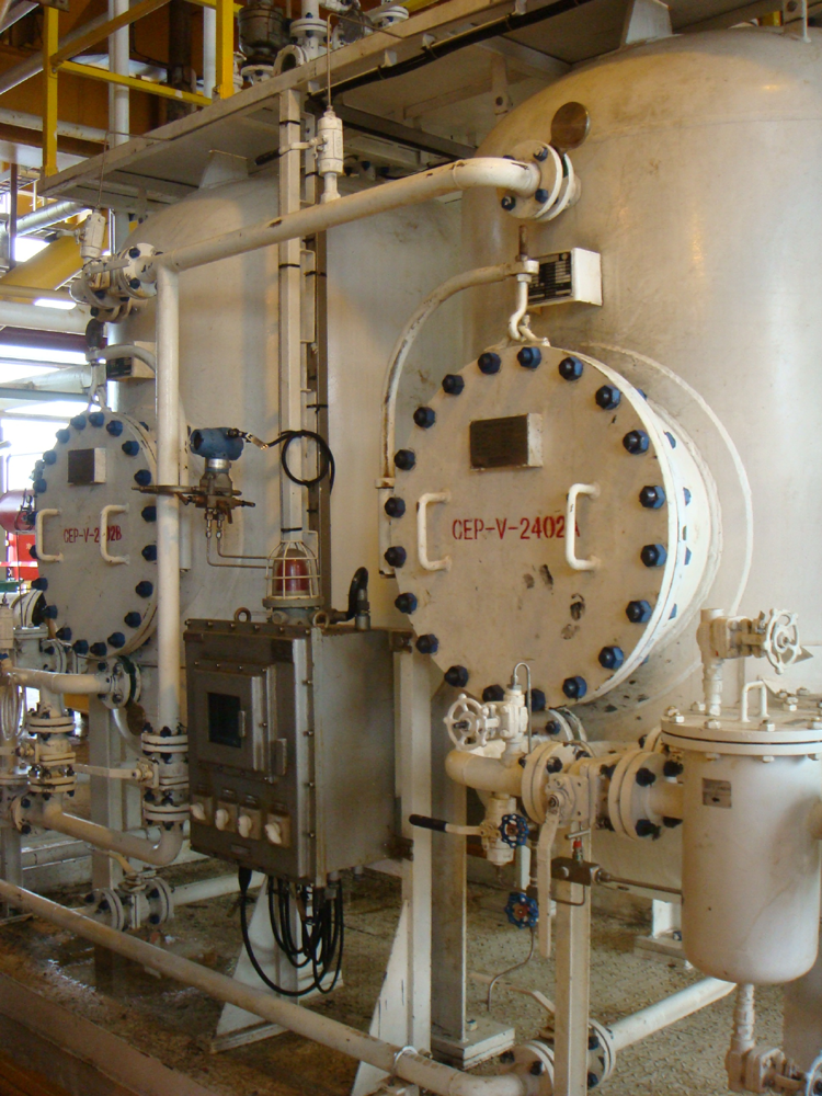 中海油春晓CEP平台气田凝析水处理