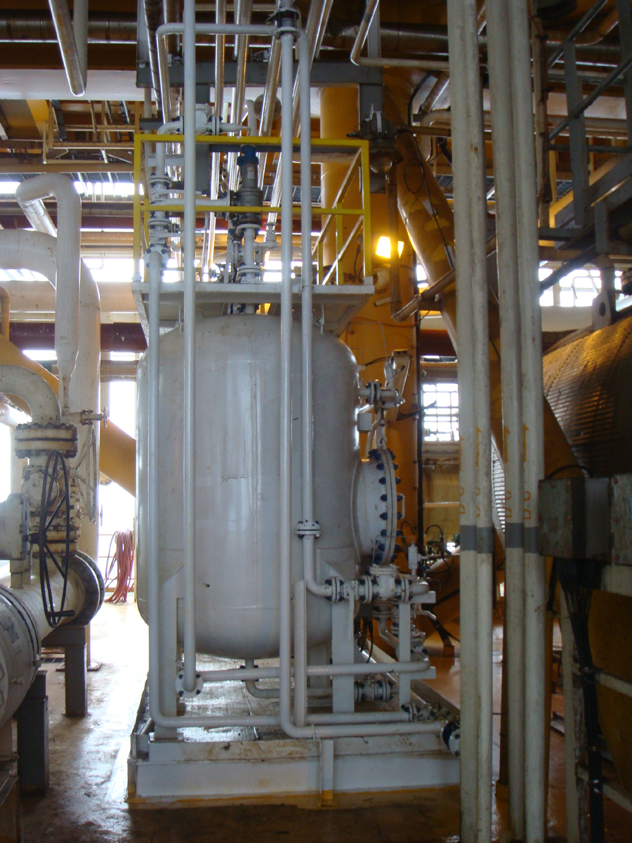 中海油春晓CEP平台气田凝析水处理